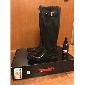 Hunter Original Gloss Rain Boots Size 7 (Women)